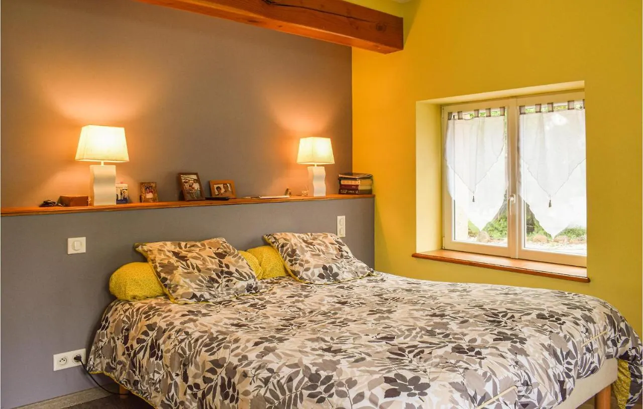 3 Bedroom Gorgeous Home In Gondrin Franciaország